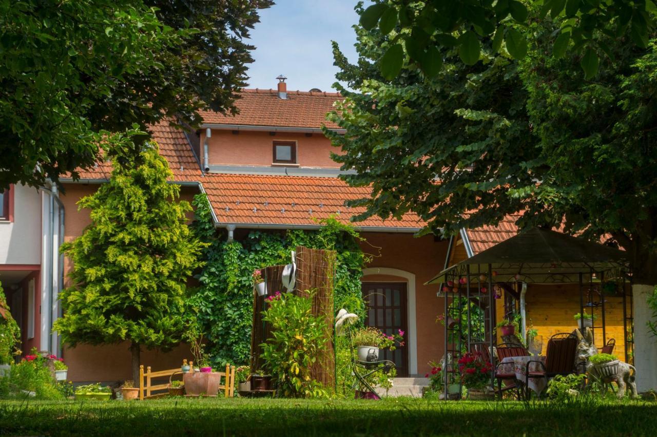 Apartments Suncani Záhřeb Exteriér fotografie